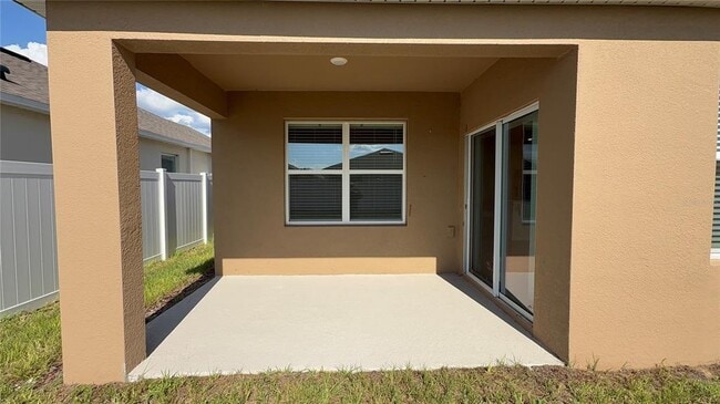 Foto del edificio - 504 Taylor Grvs St