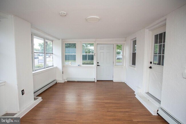 Building Photo - 1722 Overbrook Ave