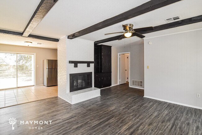 Foto del edificio - 5731 Roxboro Dr