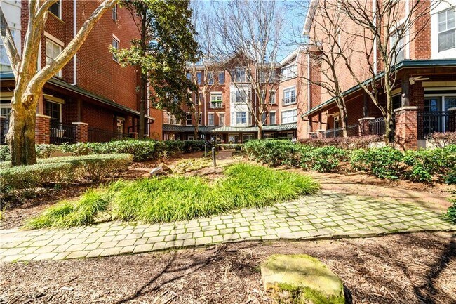 Foto del edificio - 850 Piedmont Ave NE