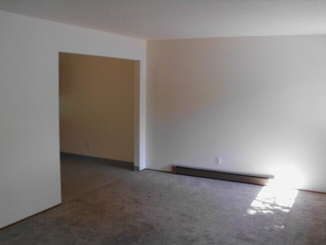 Enter your LivingRoom - 2737 SE 162nd Ave