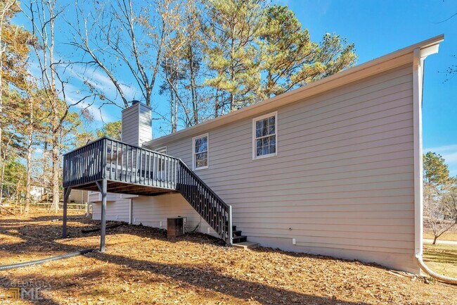 Building Photo - 120 Breckenridge Dr