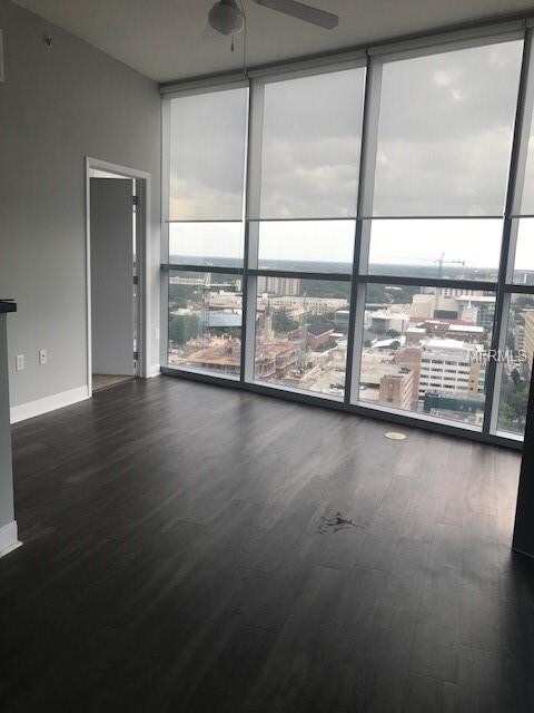 Foto del edificio - 111-2719 E Washington St