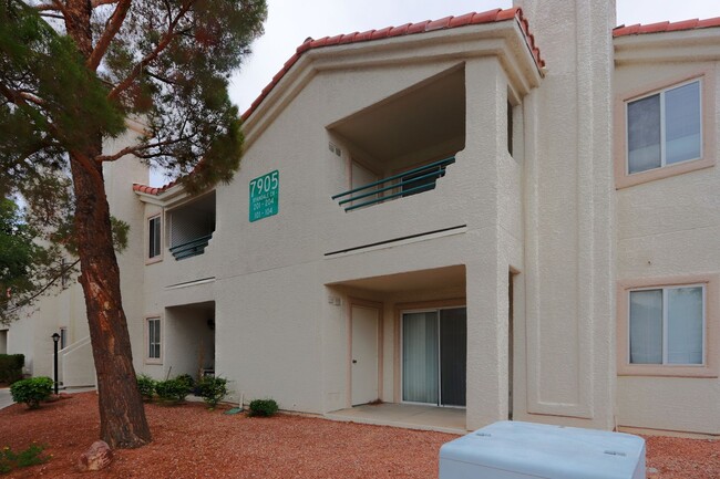 Building Photo - 7905 Ryandale Cir