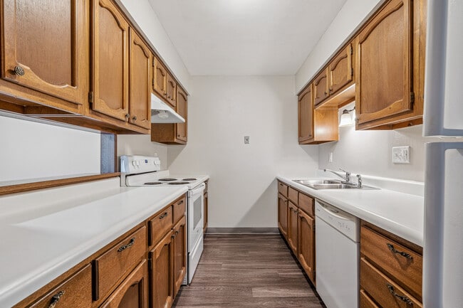 Building Photo - Whispering Meadows Condominiums