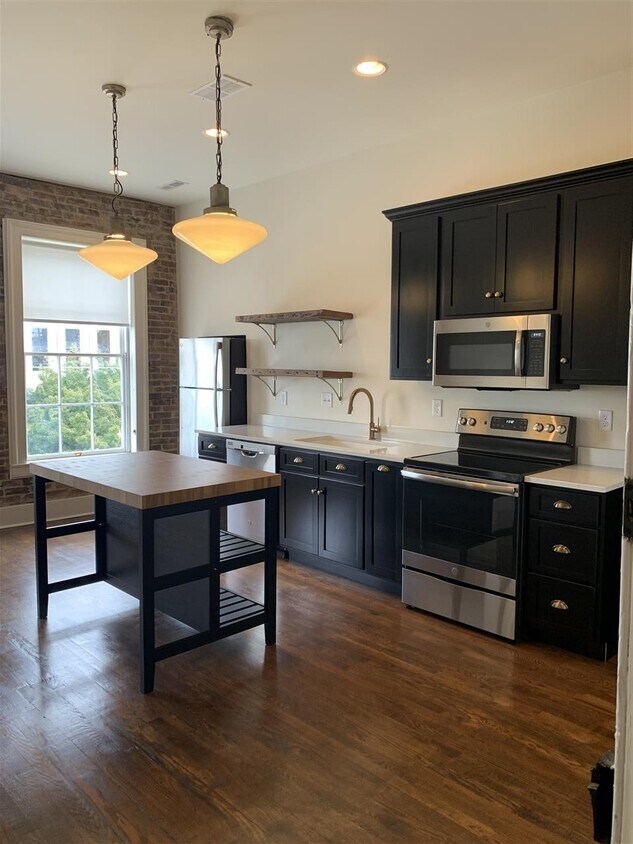 Foto principal - 511 E Main Ave