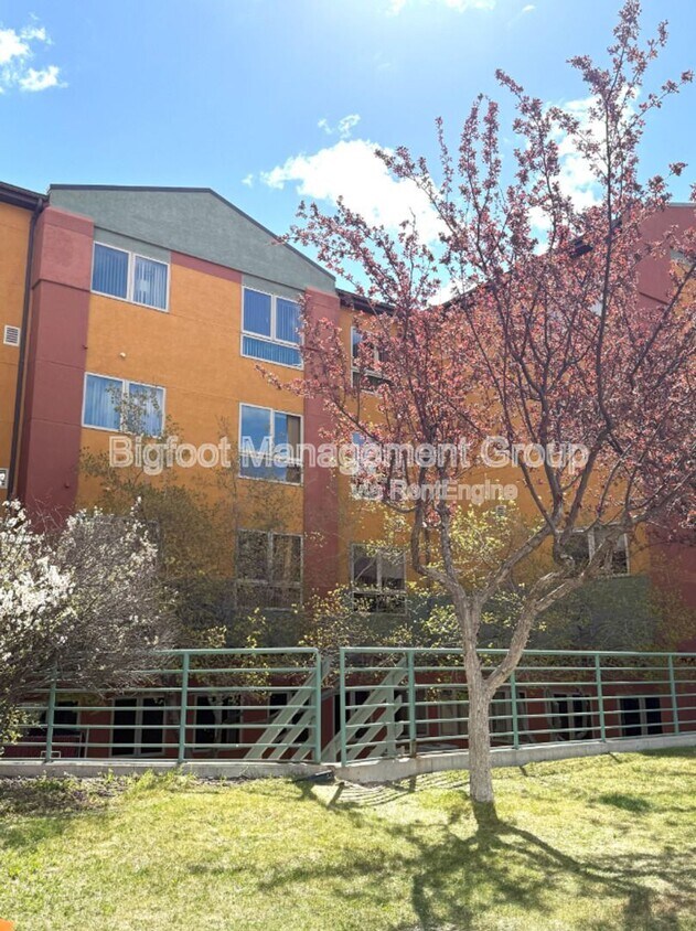 Foto del edificio - 1701 Prospect Ave