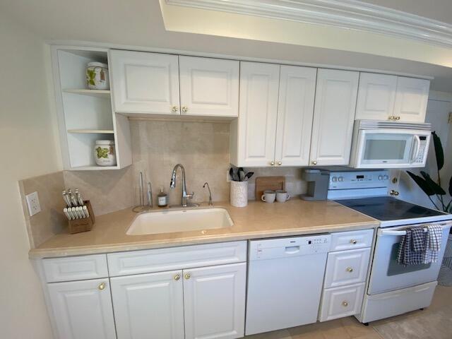 Foto del edificio - 250 Bradley Pl