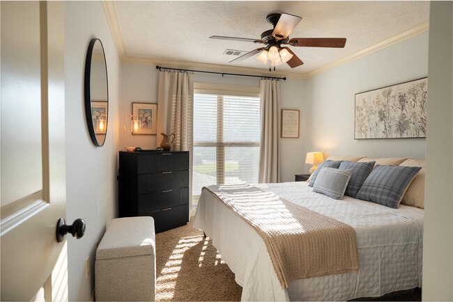 34 Hillside Lndg