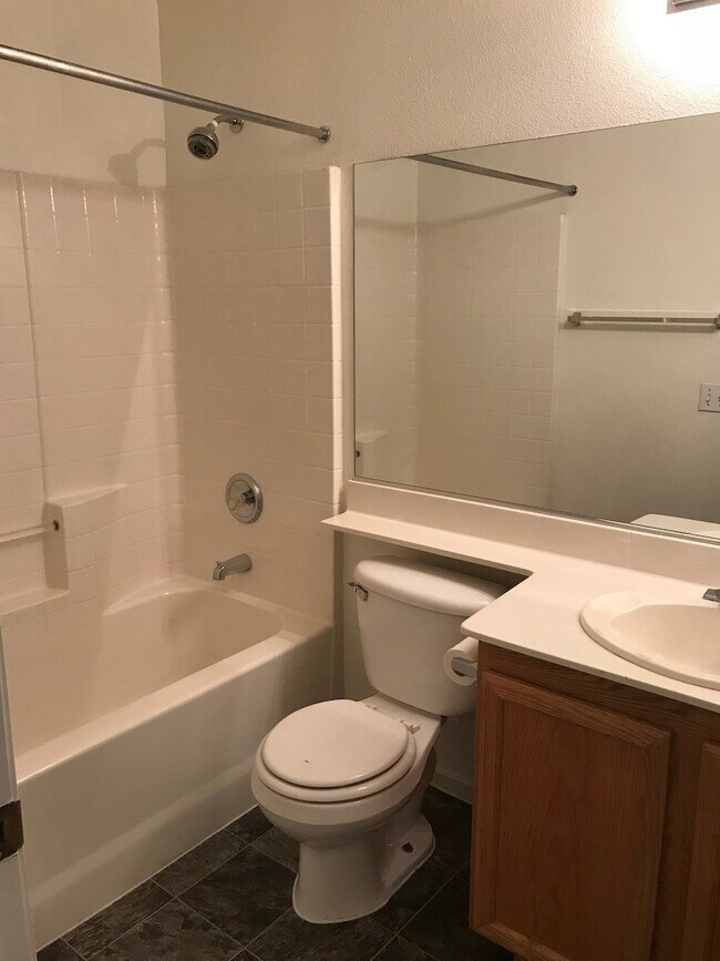 Foto del edificio - GREAT LOCATION*SINGLE STORY HOME*