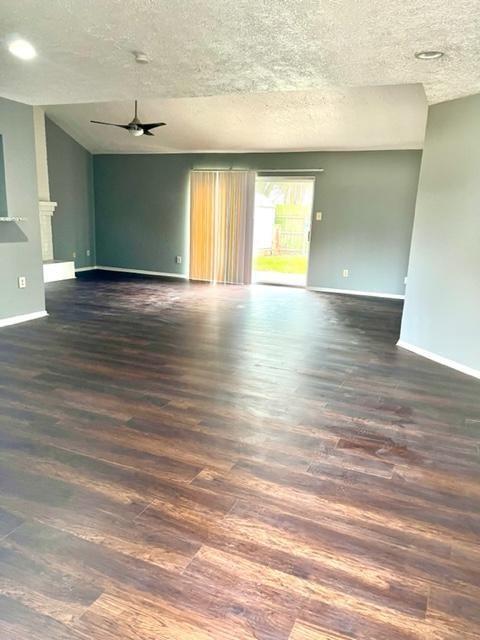 Foto del edificio - 22603 Deville Dr