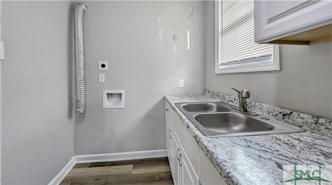 Building Photo - 508 W 32nd St