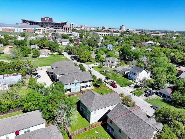 Building Photo - 410 Montclair Ave