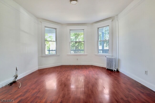 Building Photo - 237 S Clinton St