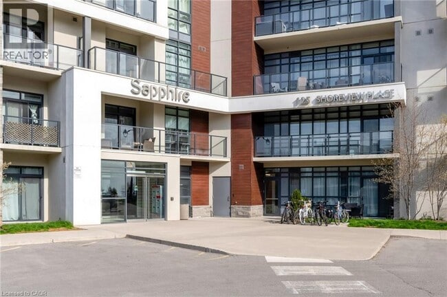 Building Photo - 125 Shoreview Pl