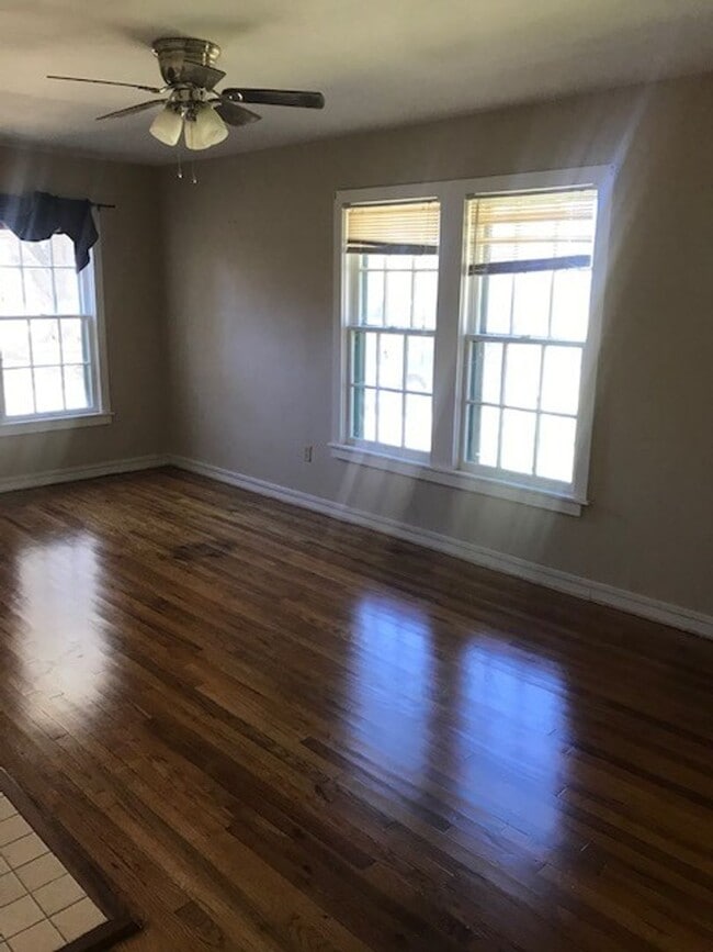 Building Photo - SPACIOUS NORTH BOSSIER HOME