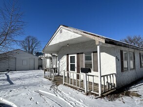 Building Photo - 214 N California Ave