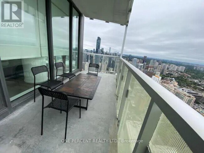 Photo du bâtiment - 197 Yonge St