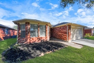 Building Photo - 13503 Sherman Oaks Dr