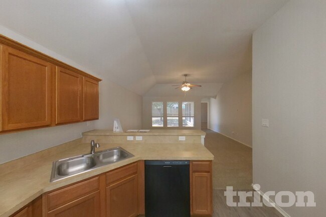 Foto del edificio - 1615 Hillside Dr