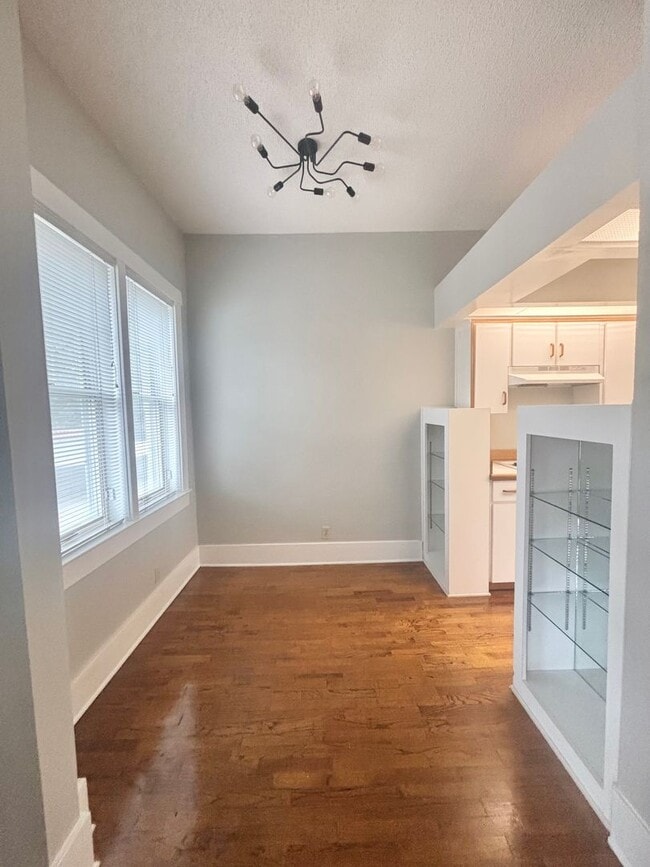 Building Photo - 2130 San Marco Blvd