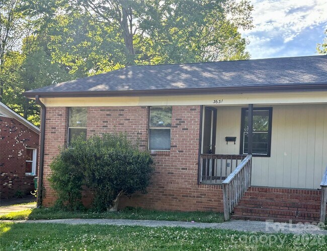 Foto del edificio - 3633 Driftwood Dr
