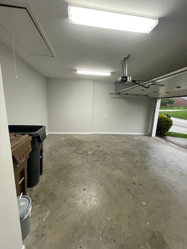 Foto del edificio - 7920 Ellisville Ln