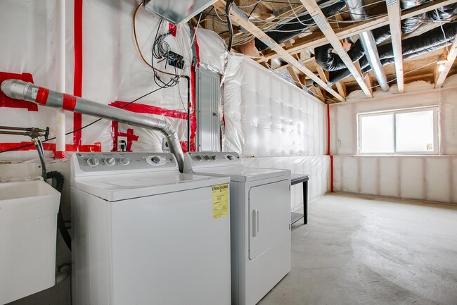 laundry - 809 Quail Pkwy