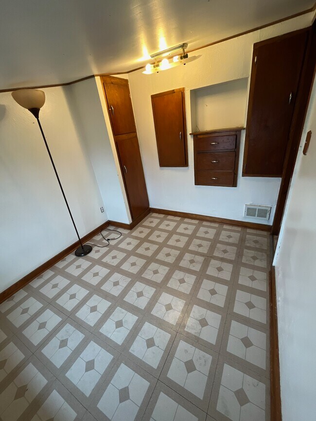 Foto del edificio - 733 S 6th Ave