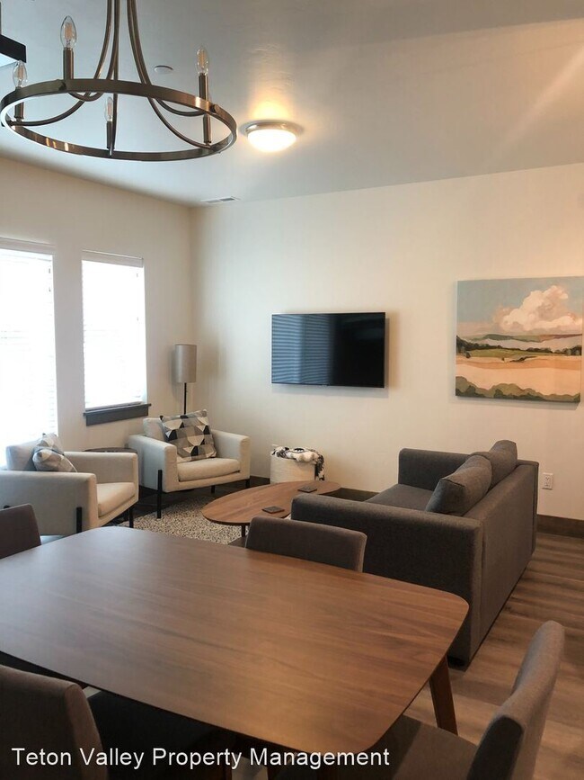 Building Photo - 2 br, 2.5 bath House - 8544 Pronghorn Trail