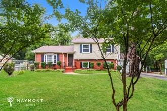 Building Photo - 6724 Castlegate Dr