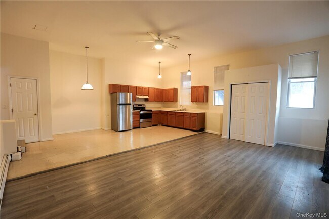 Foto del edificio - 1116 NY-28