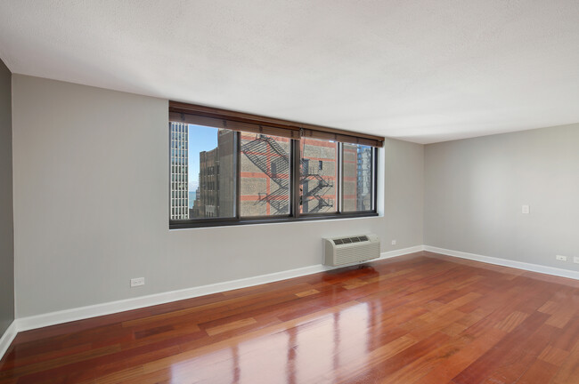 Foto del edificio - 1221 N Dearborn St