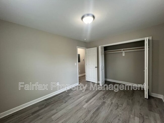 Foto del edificio - 2313 Owen St