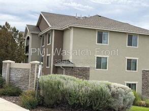 Building Photo - 147 W Spring Hill Way