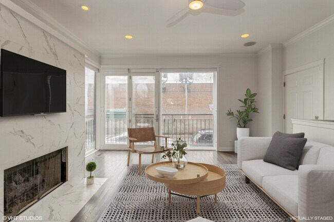 Foto del edificio - 1644 W Blackhawk St