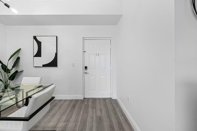 Foto del edificio - 11780 St Andrews Place
