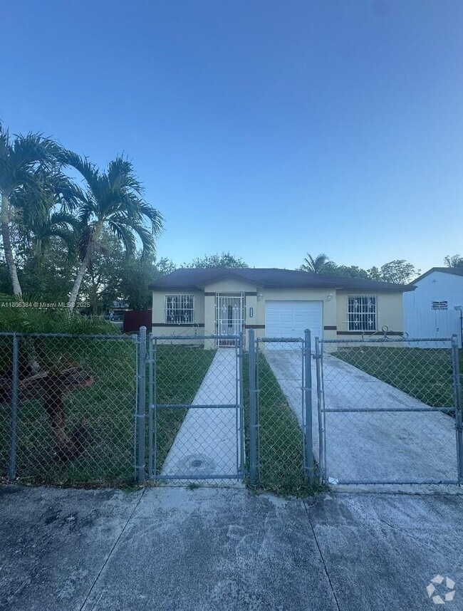 Building Photo - 12828 SW 267th St