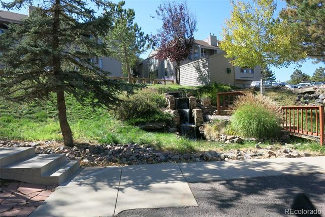 Building Photo - 23642 Pondview Pl