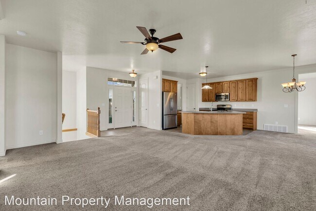 Foto del edificio - 5 br, 3 bath House - 832 E. Michie Lane