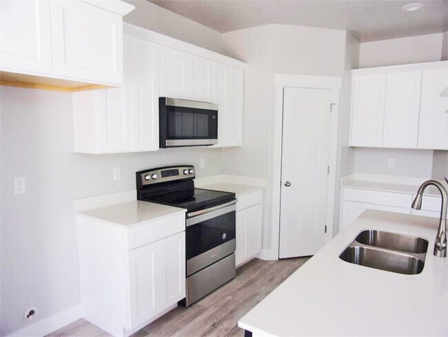 Foto del edificio - 1724 N 3680 W