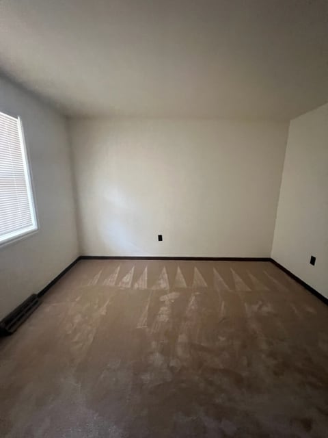 Building Photo - Maple St Apartments