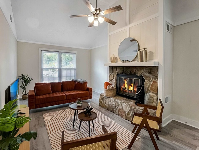 Building Photo - 1224 Crawford Way