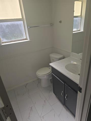 Foto del edificio - 606 Towne House Ln