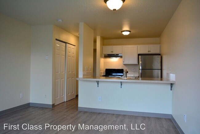 Building Photo - 4124 SE Pardee St