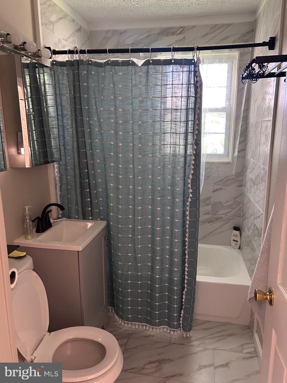 Foto del edificio - 145 Wilson St