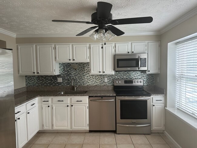 Photo - 19048 Partridge Wood Dr Townhome