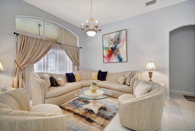 Building Photo - 6506 La Gorce Ln