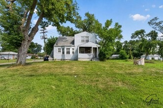 Building Photo - 22107 15 Mile Rd