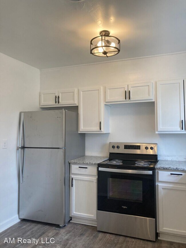 Building Photo - 2 br, 1.5 bath House - 620 Elaine Street